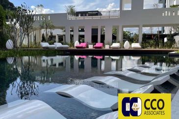 THE COVE HILLSIDE RESIDENCE