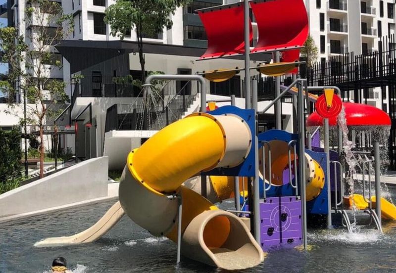 THE COVE HILLSIDE RESIDENCE