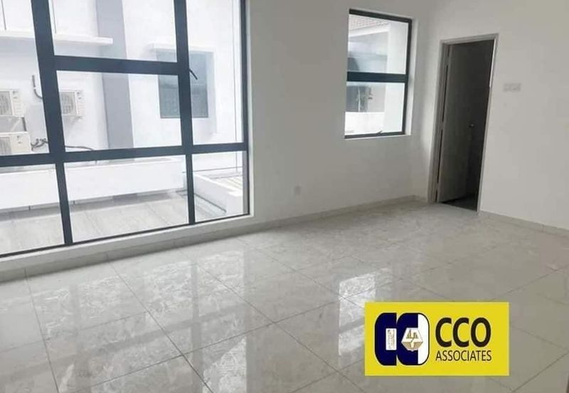 Panorama Lapangan Akasia @ Botani