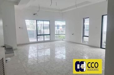 Panorama Lapangan Akasia @ Botani