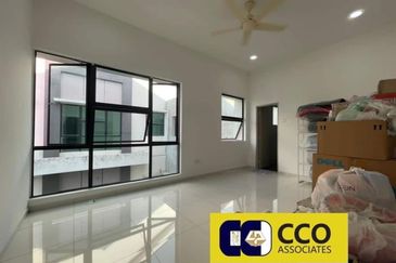 Panorama Lapangan Akasia @ Botani