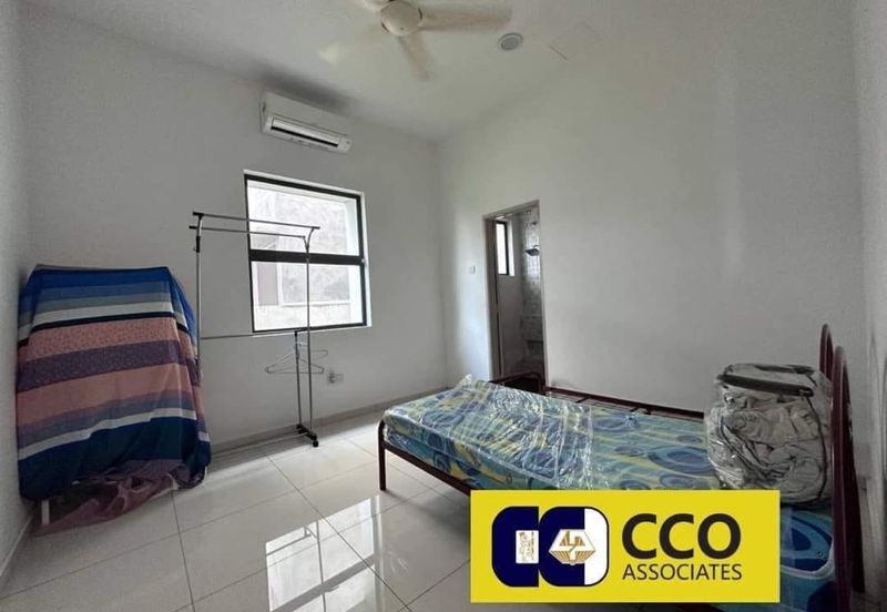 Panorama Lapangan Akasia @ Botani