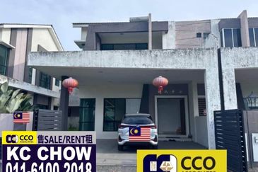 Panorama Lapangan Akasia @ Botani