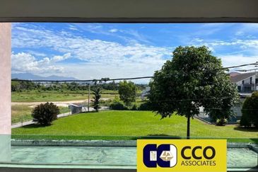 Panorama Lapangan Akasia @ Botani