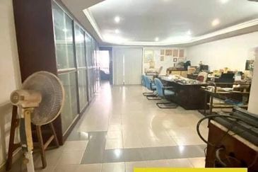 Ipoh Town Center Triple-Storey Shop Office For Sale