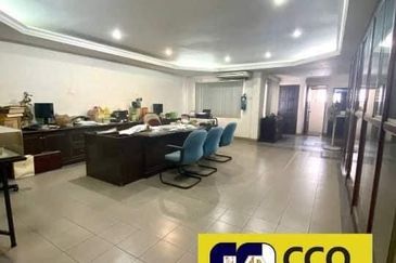 Ipoh Town Center Triple-Storey Shop Office For Sale