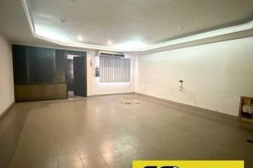 Ipoh Town Center Triple-Storey Shop Office For Sale