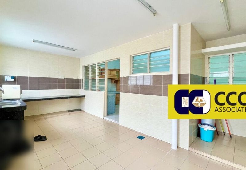 Pengkalan Station 18 Double Storey House For Sale