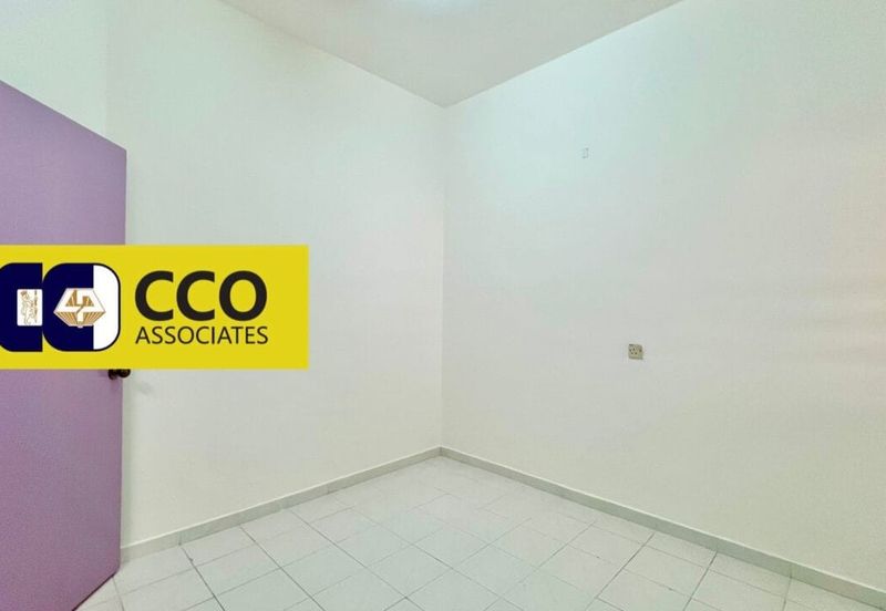 Pengkalan Station 18 Double Storey House For Sale