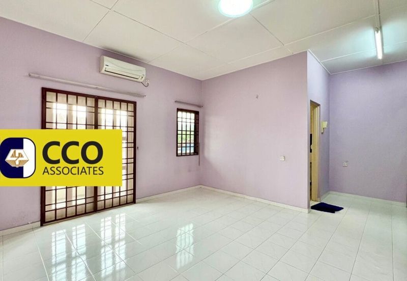 Pengkalan Station 18 Double Storey House For Sale