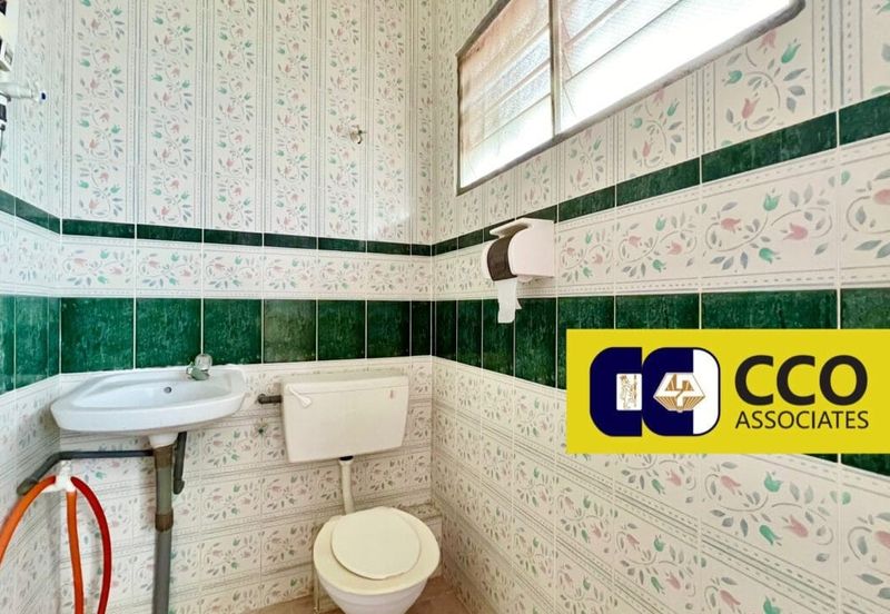 Pengkalan Station 18 Double Storey House For Sale