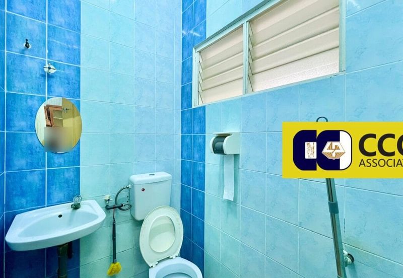 Pengkalan Station 18 Double Storey House For Sale