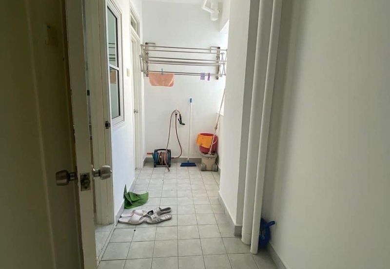 KONDOMINIUM DAMAIPURI