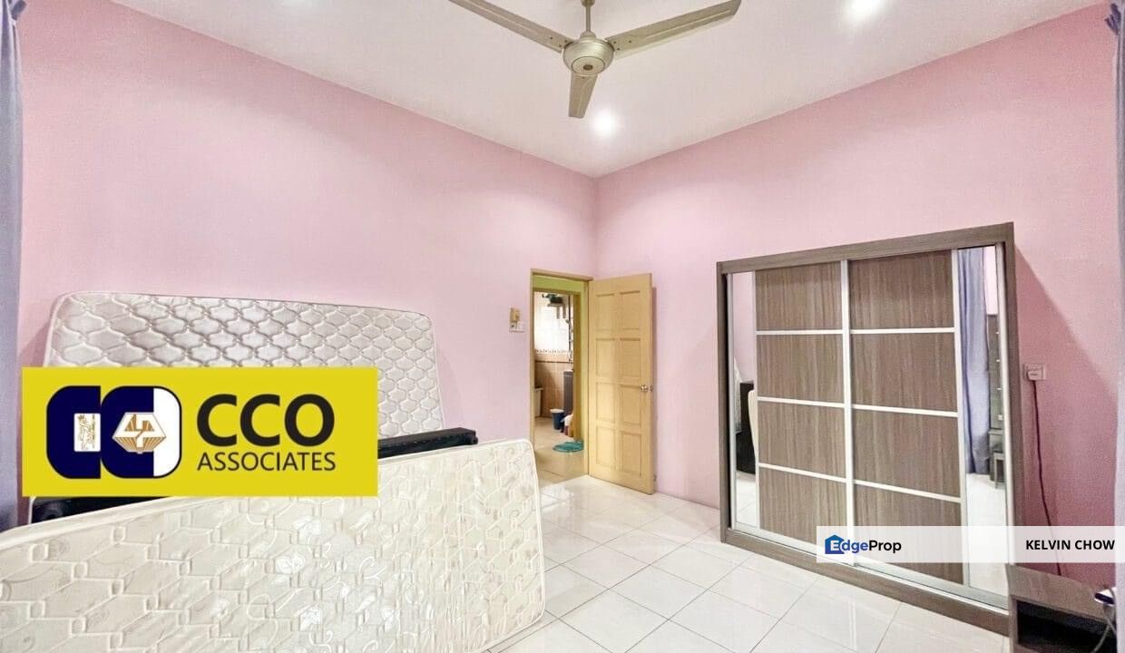 Tasek Kampung Tawas Double Storey Bungalow House, Perak, Kinta