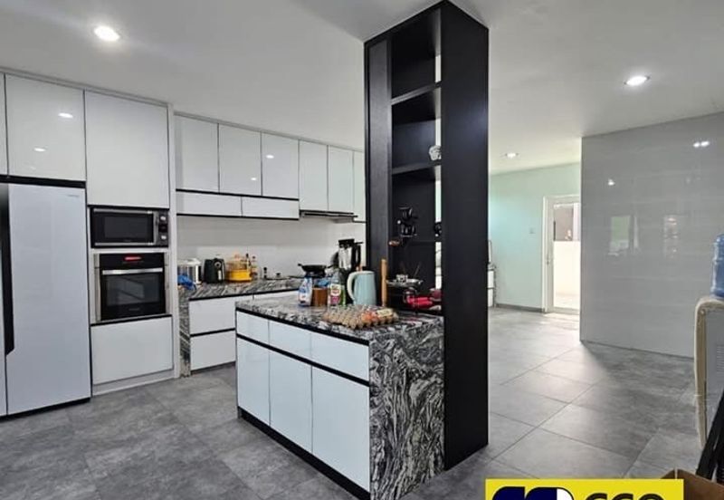 Taman Pinggiran Pengkalan Bayu