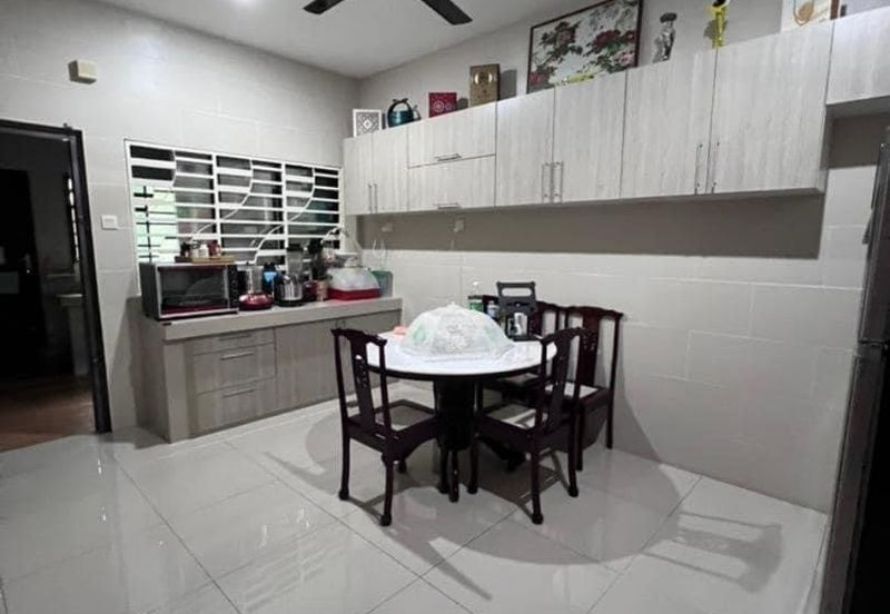 Taman Lapangan Hartamas Botani