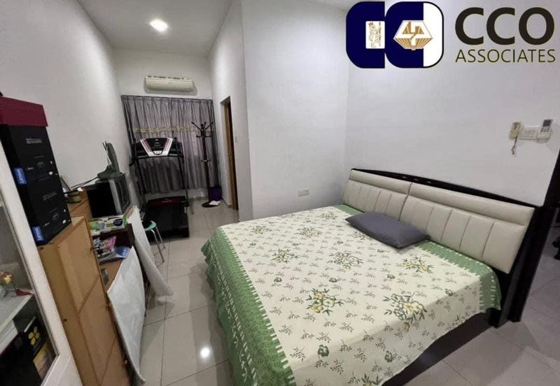 Taman Lapangan Hartamas Botani