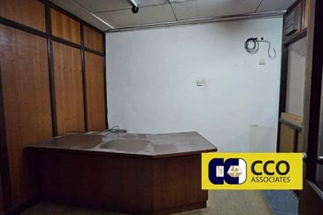 Jalan Pasir Puteh, Station 18