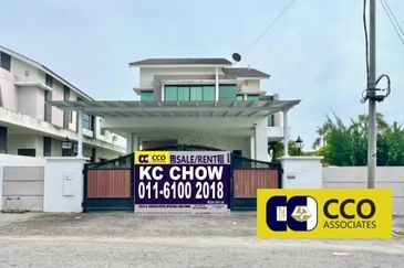 Panorama Lapangan Akasia @ Botani