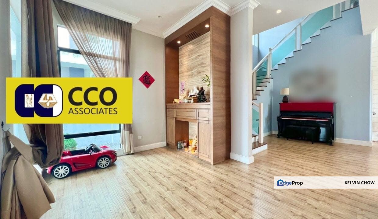 Lapangan Akasia Double Storey Bungalow House - Nearby Botani & Pengkalan Station 18, Perak, Ipoh