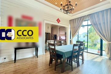 Panorama Lapangan Akasia @ Botani