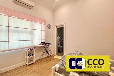 Panorama Lapangan Akasia @ Botani