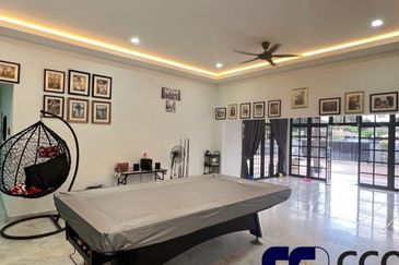 JALAN TAMBUN (JALAN RAJA DIHILIR)