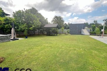 JALAN TAMBUN (JALAN RAJA DIHILIR)