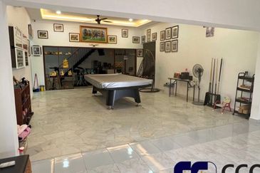 JALAN TAMBUN (JALAN RAJA DIHILIR)