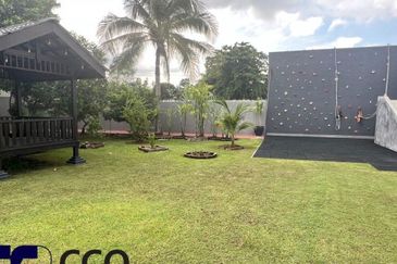 JALAN TAMBUN (JALAN RAJA DIHILIR)