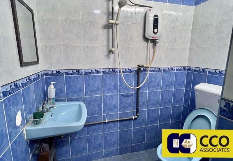 Persiaran Greenhill, Kampung Jawa