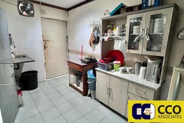 Persiaran Greenhill, Kampung Jawa