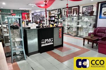 Persiaran Greenhill, Kampung Jawa