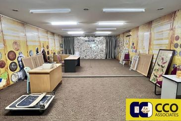 Persiaran Greenhill, Kampung Jawa