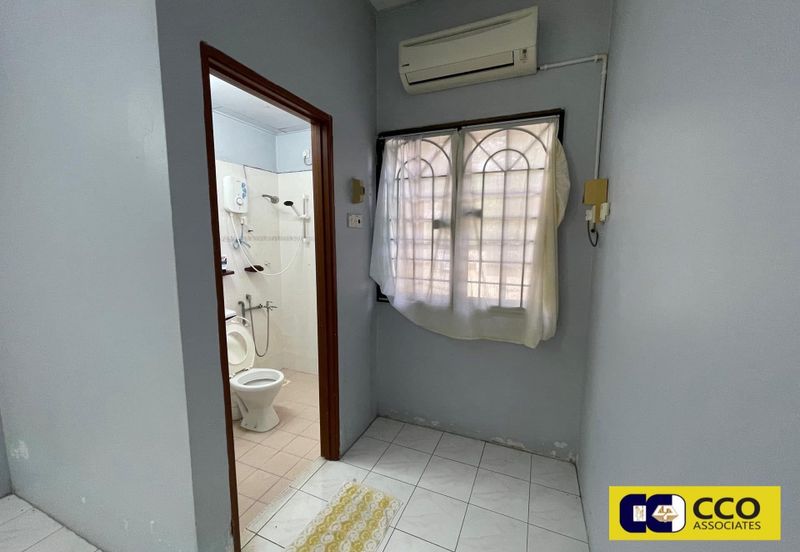 TAMAN SAUJANA, BATU GAJAH