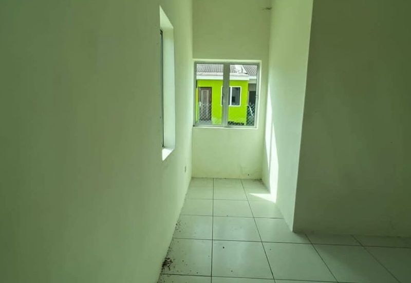 DESA LAHAT SRI -WANG