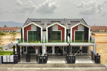 Panoraman Lapangan Perdana - Bandar Seri Botani Freehold Double Storey