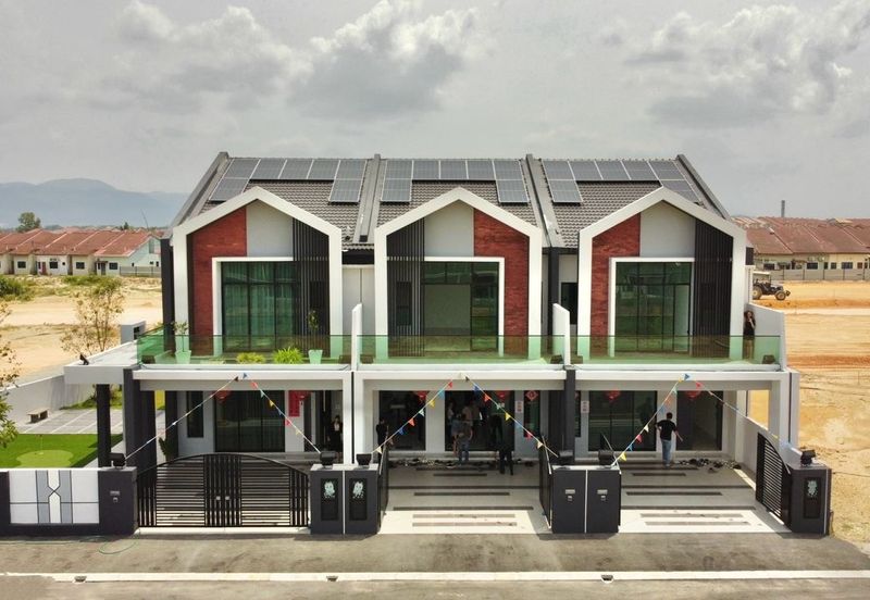 Panoraman Lapangan Perdana - Bandar Seri Botani Freehold Double Storey