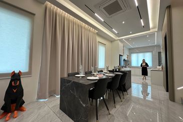 Panoraman Lapangan Perdana - Bandar Seri Botani Freehold Double Storey