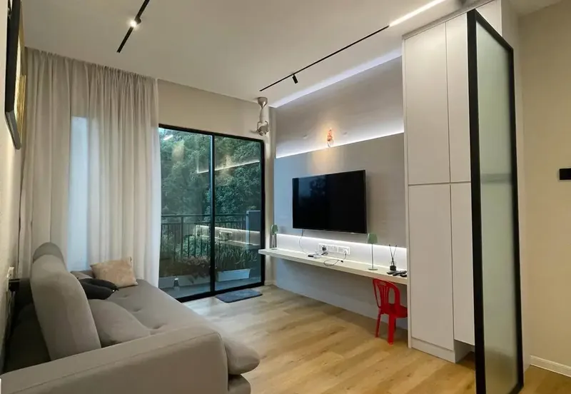 THE COVE HILLSIDE RESIDENCE