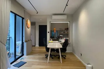 THE COVE HILLSIDE RESIDENCE