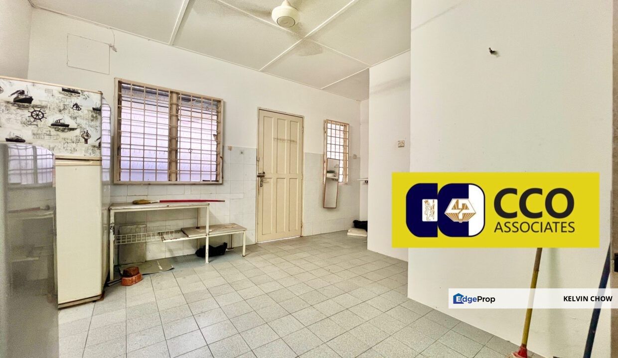 Bercham Taman Gamelan Timur Double Storey House, Perak, Ipoh