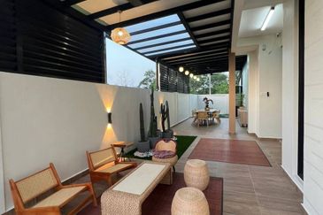 Double storey semi detached @ Alocasia Residence , setia tropika 