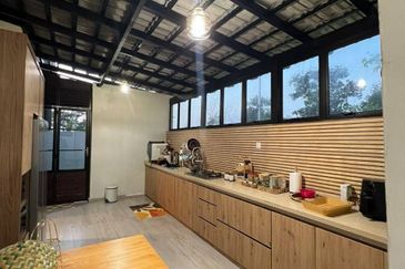 Double storey semi detached @ Alocasia Residence , setia tropika 