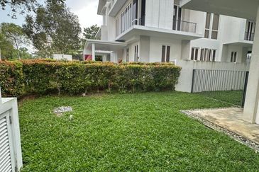 Emerald Bay @ Puteri harbour