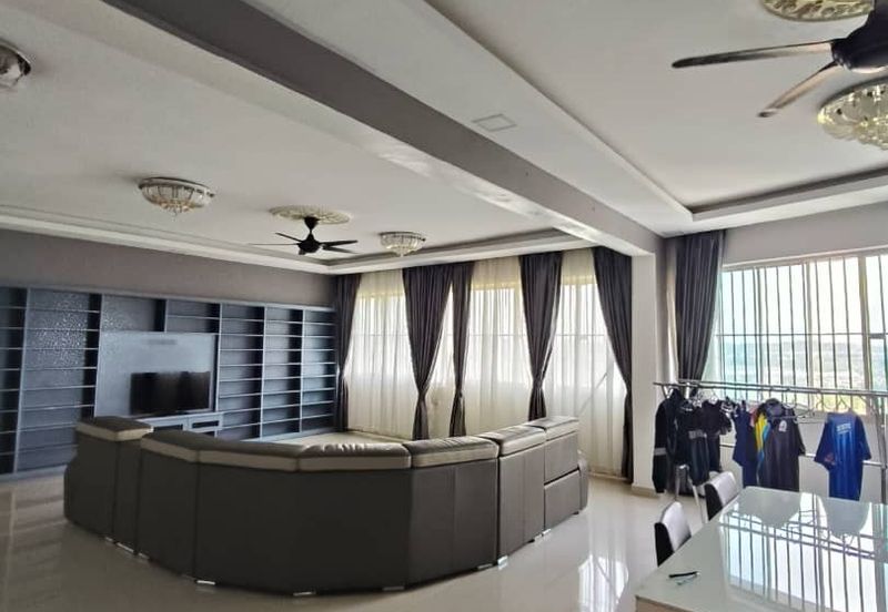 Country Tower Condominium