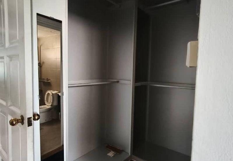 Country Tower Condominium