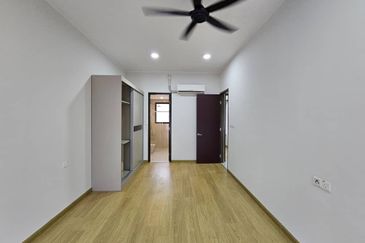 Amberside @ Country Gardens 3bedroom 