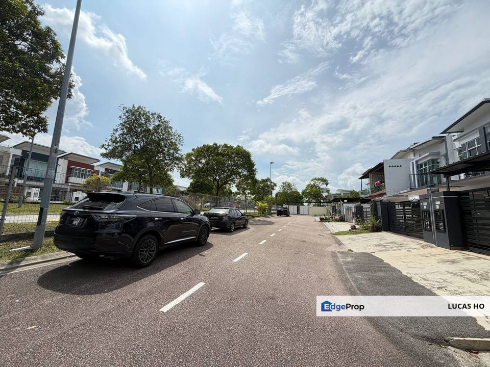 Nusa Sentral Double Storey 20x70ft Unblock View, Johor, 