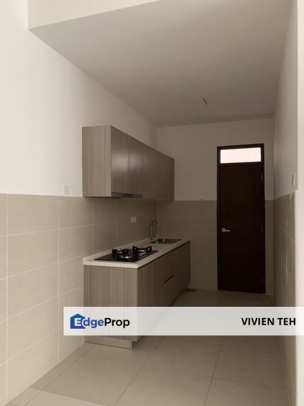 3 Bedrooms 1126sqft, Johor, Johor Bahru